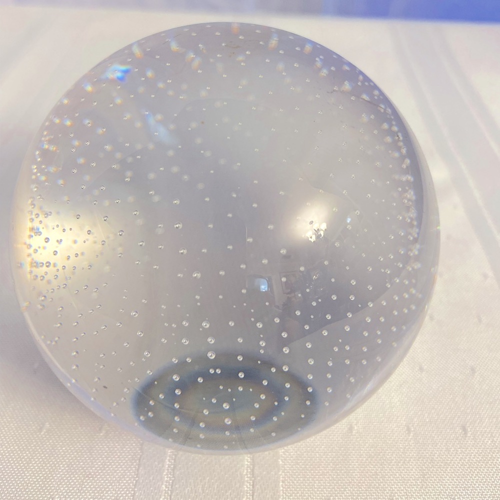 Clear resin shpere